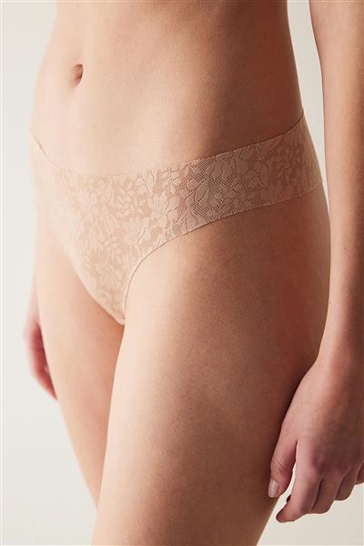 invisible-laser-cut-lacy-slip