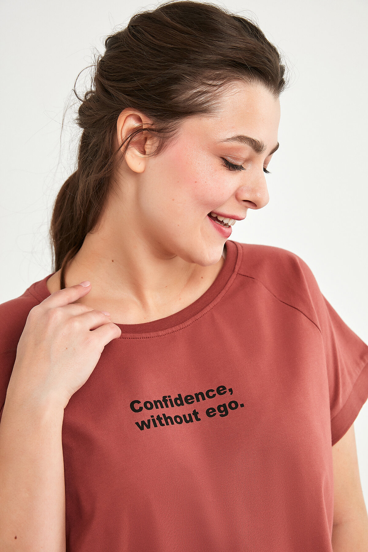 BU4U Confidence kratka majica 