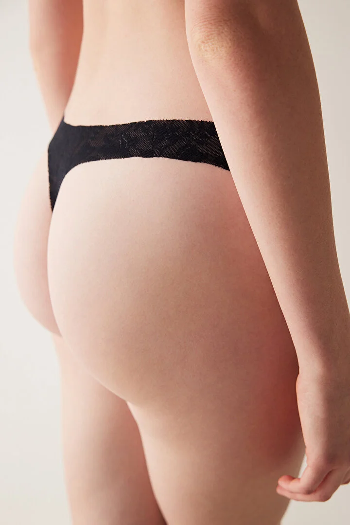 Invisible Laser Cut Lacy Dream tanga